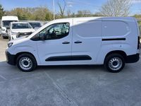Usado Citroën Berlingo 100 HP (73 kW) 2025 Branco Monovolume