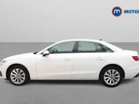 Usado Audi A4 150 HP (110 kW) 2023 Branco Sedan