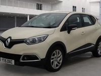 Used Renault Captur Dynamique 90 HP (66 kW) 2015 White SUV