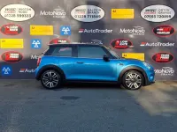 Usado Mini Cooper Hatch 136 HP (100 kW) 2018 Azul Citadino