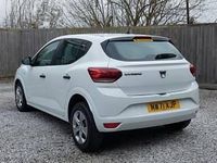 Used Dacia Sandero Essentiel 67 HP (49 kW) 2022 White Hatchback