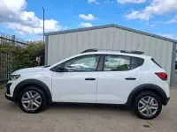 Used Dacia Sandero Essentiel 100 HP (73 kW) 2022 White Hatchback