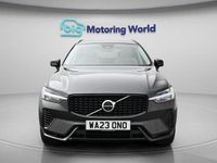 Usado Volvo XC60 Plus 350 HP (257 kW) 2023 Cinzento SUV