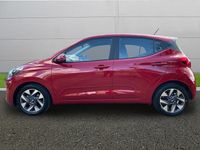 Używany Hyundai i10 Advanced 63 KM (46 kW) 2025 Czerwony Hatchback