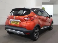 Used Renault Captur Signature 90 HP (66 kW) 2015 Red/black SUV