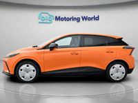 Begagnad MG MG4 EV Trophy 319 kW (435 HK) 2023 Orange Halvkombi
