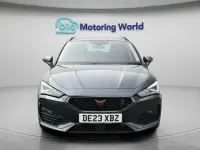 Usado Cupra Leon 150 CV (110 kW) 2023 Gris Familiar