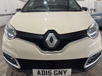 Used Renault Captur Dynamique 90 HP (66 kW) 2015 White SUV
