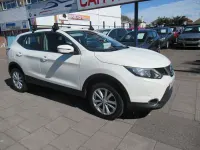 Usado Nissan Qashqai Acenta 115 HP (84 kW) 2015 Branco SUV