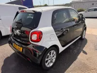 Used Smart ForFour Passion 71 HP (52 kW) 2015 Black Hatchback