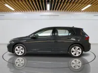 Używany VW Golf VIII S 130 KM (95 kW) 2022 Szary Hatchback