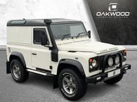 Used Land Rover Defender 120 HP (88 kW) 2006 White Hatchback