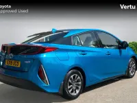 Used Toyota Prius 122 HP (89 kW) 2019 Blue Hatchback