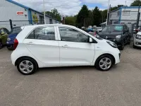 Used Kia Picanto 68 HP (50 kW) 2013 White Hatchback