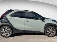 Used Toyota Aygo X 72 HP (52 kW) 2025 Green SUV