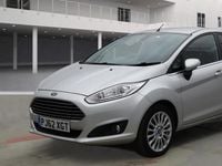 Used Ford Fiesta Titanium 105 HP (77 kW) 2013 Silver Hatchback