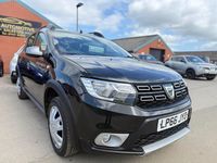 Begagnad Dacia Sandero Lauréate 2017 Svart Halvkombi