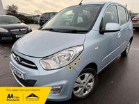 Usado Hyundai i10 Active 85 HP (62 kW) 2013 Prateado Citadino