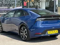 Used Toyota Prius 223 HP (164 kW) 2025 Blue Hatchback