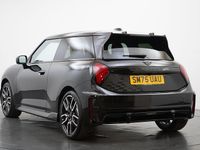 Used Mini Cooper Hatch 186 kW (254 HP) 2025 Black Hatchback