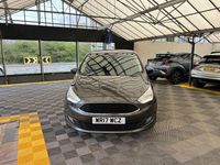 Begagnad Ford C-MAX Zetec 120 HK (88 kW) 2017 Grå Minibuss