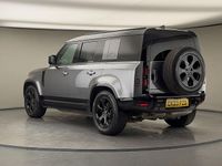 Used Land Rover Defender Dynamic 300 HP (220 kW) 2023 Eiger grey SUV