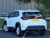 Used Toyota Yaris Hybrid 116 HP (85 kW) 2022 White Estate