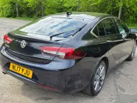 Second-hand Vauxhall Insignia Elite 2017 Albastru Hatchback