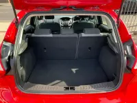 Used Ford Focus Zetec 125 HP (91 kW) 2011 Red Hatchback