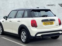 Used Mini Cooper Classic 136 HP (100 kW) 2022 Pepper white Hatchback