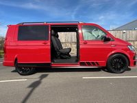 Begagnad VW Transporter Highline 150 HK (110 kW) 2016 Röd Van