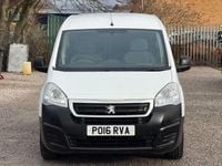 Used Peugeot Partner S 92 HP (67 kW) 2016 White MPV