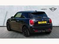 Używany Mini Cooper S Hatch 192 KM (141 kW) 2018 Czarny Hatchback