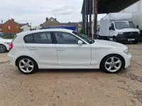 Used BMW 118 Sport Line 2009 White Hatchback