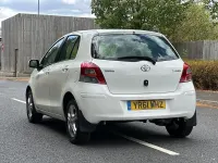 Used Toyota Yaris 2011 White Hatchback