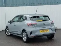 Used Renault Clio Evolution 90 HP (66 kW) 2025 Grey Hatchback
