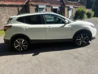 Used Nissan Qashqai Tekna 115 HP (84 kW) 2016 White SUV
