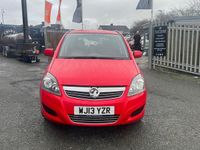 Used Vauxhall Zafira 115 HP (84 kW) 2013 Red MPV
