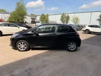Używany Peugeot 208 Active 2014 Czarny Hatchback
