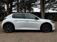 Used Peugeot 208 Premium 102 HP (75 kW) 2021 White Hatchback