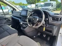 Used Renault Trafic 2023 Glacier white