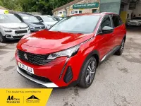 Used Peugeot 5008 Allure Premium 129 HP (94 kW) 2022 Red SUV