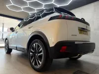 Used Peugeot 2008 Premium 152 HP (111 kW) 2022 White SUV