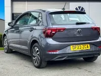 Begagnad VW Polo Life 95 HK (69 kW) 2023 Grå Halvkombi