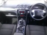 Usado Ford S-MAX Titanium 163 CV (119 kW) 2013 Plateado Monovolumen