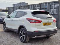 Used Nissan Qashqai Tekna 115 HP (84 kW) 2019 White SUV