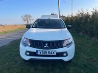 Used Mitsubishi L200 181 HP (133 kW) 2019 White Pickup