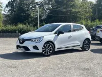 Used Renault Clio Evolution 90 HP (66 kW) 2023 White Hatchback