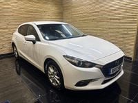 Used Mazda 3 120 HP (88 kW) 2017 White Hatchback
