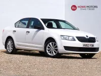 Used Skoda Octavia SE 105 HP (77 kW) 2013 White Hatchback